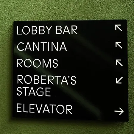 Roberta's Society Albergue Århus