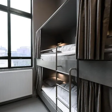 Roberta's Society Hostel *